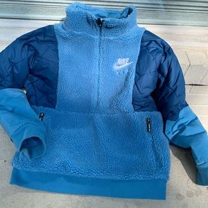 Nike Air Quilted Fleece size M big kids (8-10)